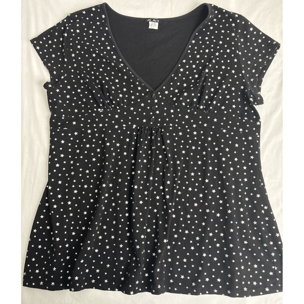 Lia Lee Women's Short Sleeve Star Pattern Blouse with V Neckline Size 3XL